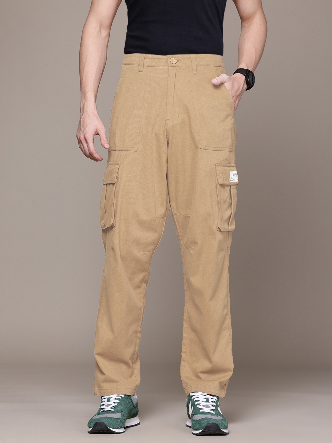 

The Roadster Lifestyle Co. Men Loose Fit Pure Cotton Cargo-Style Trousers, Tan