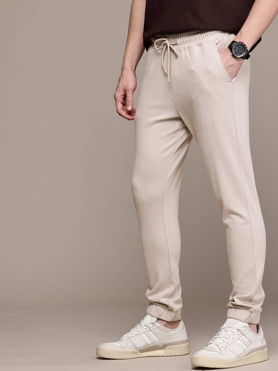 

WROGN Men Textured Joggers, Beige