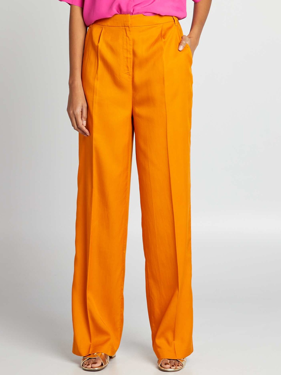 

KIABI Women Loose Fit Mid-Rise Pleated Trousers, Orange