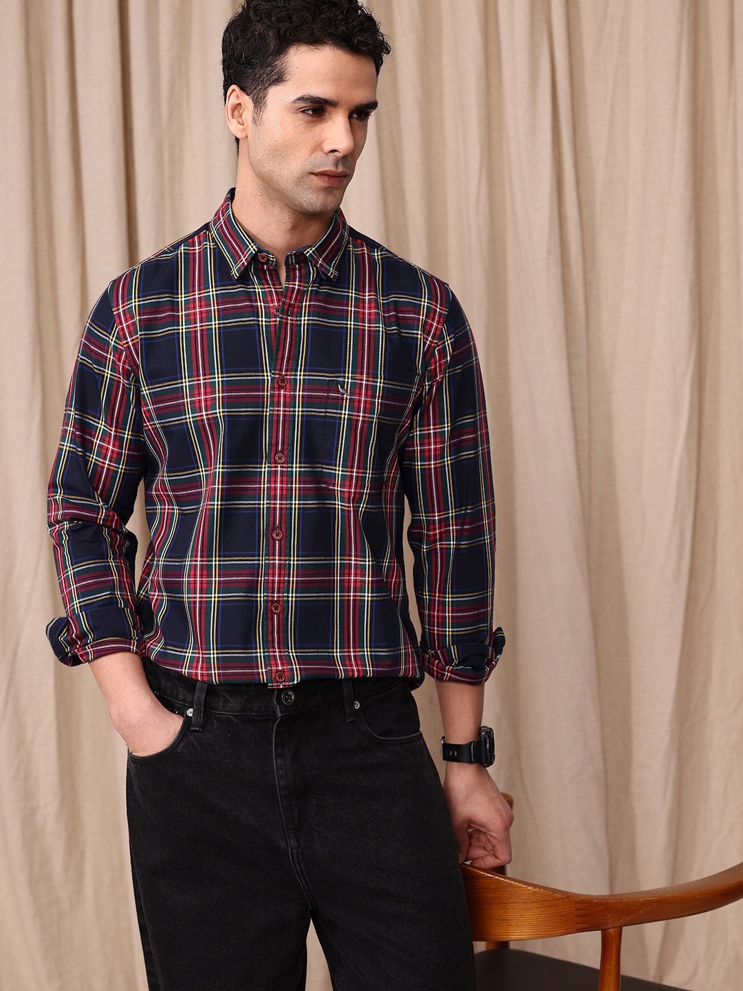 

Mr Bowerbird Men Tailored Fit Tartan Checks Opaque Pure Cotton Casual Shirt, Navy blue