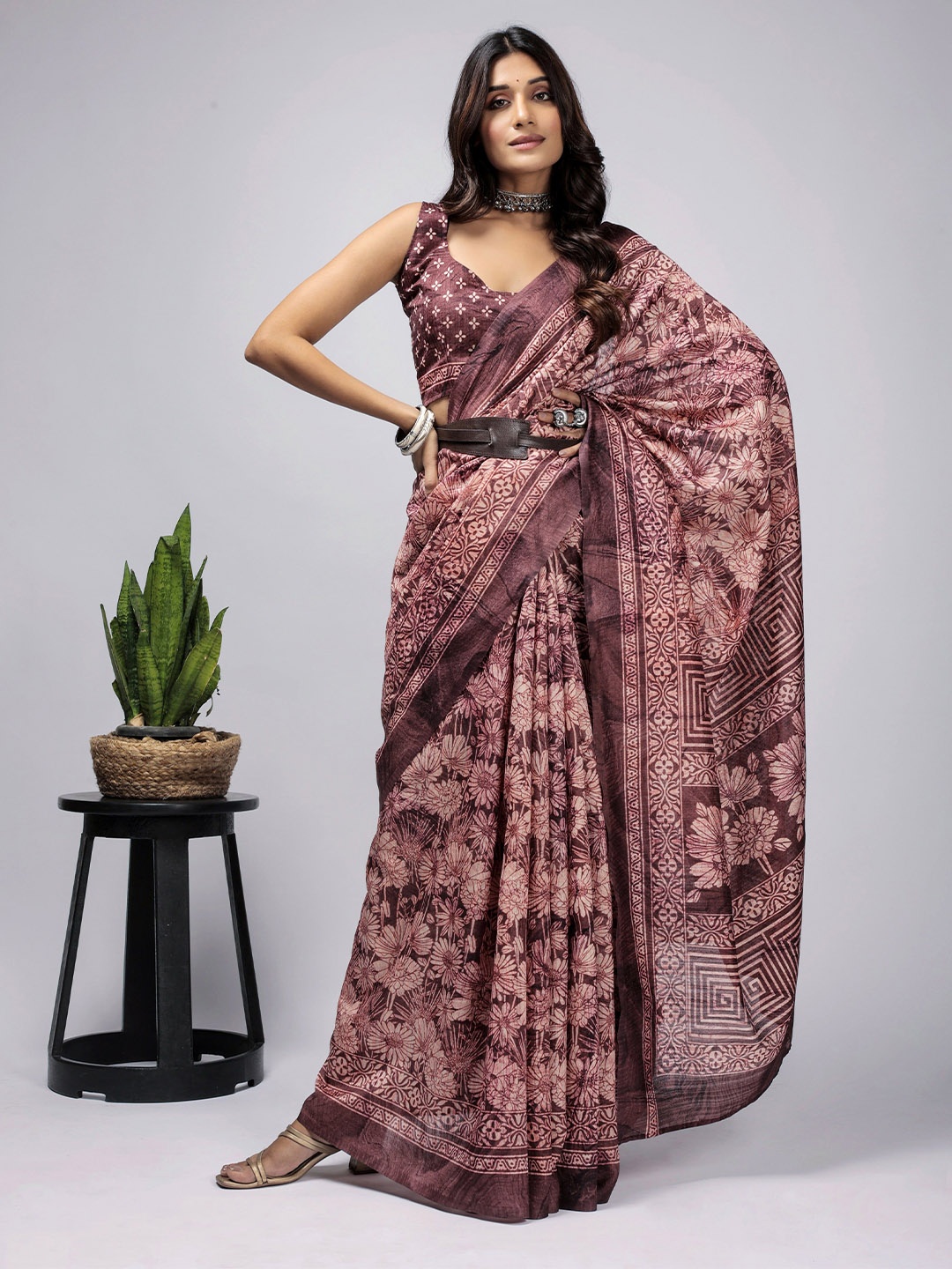 

RACHNA Ethnic Motifs Printed Ready to Wear Bhagalpuri Saree, Rust