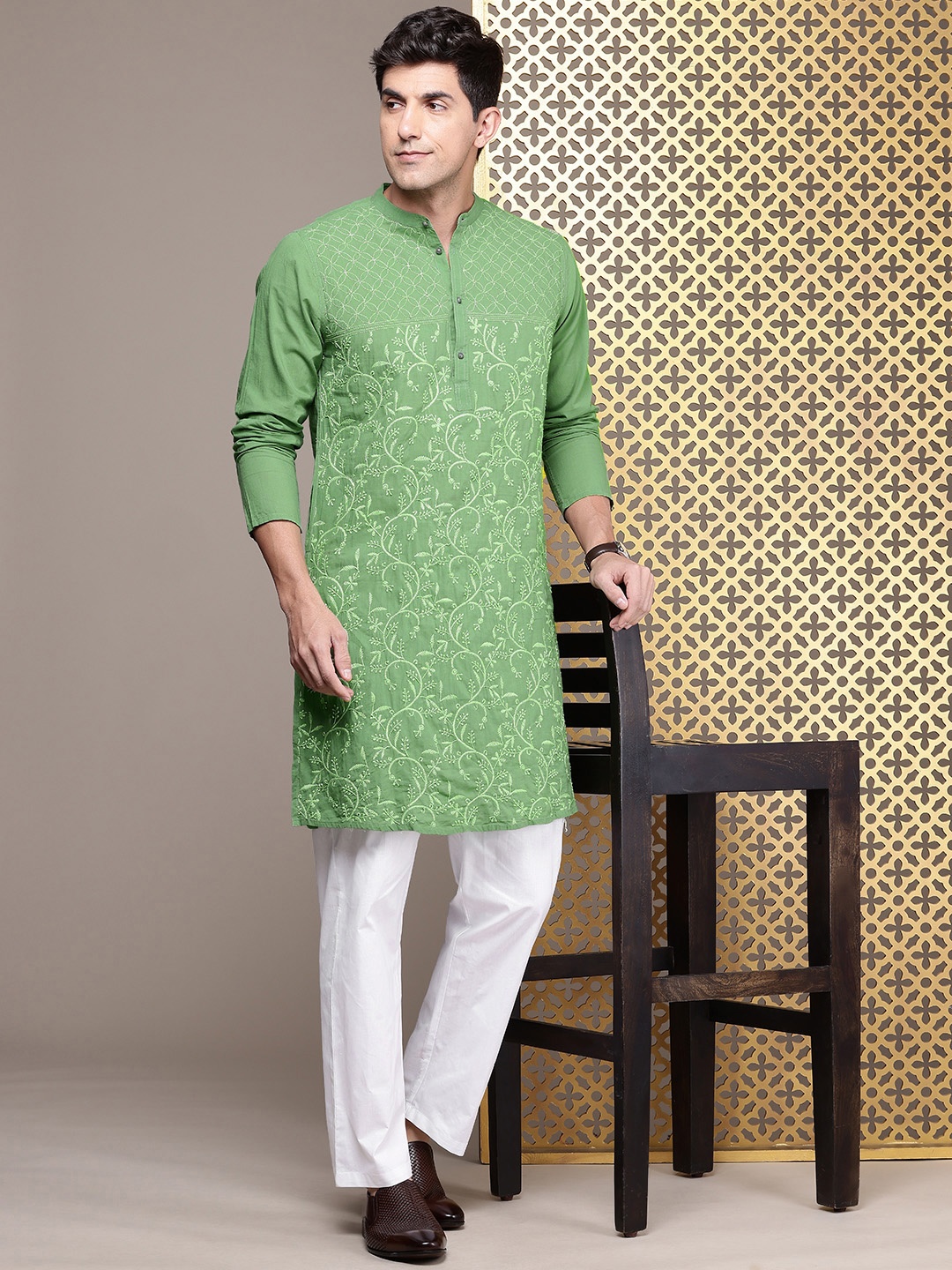 

House of Pataudi Embroidered Jashn Pure Cotton Kurta with Trousers, Green