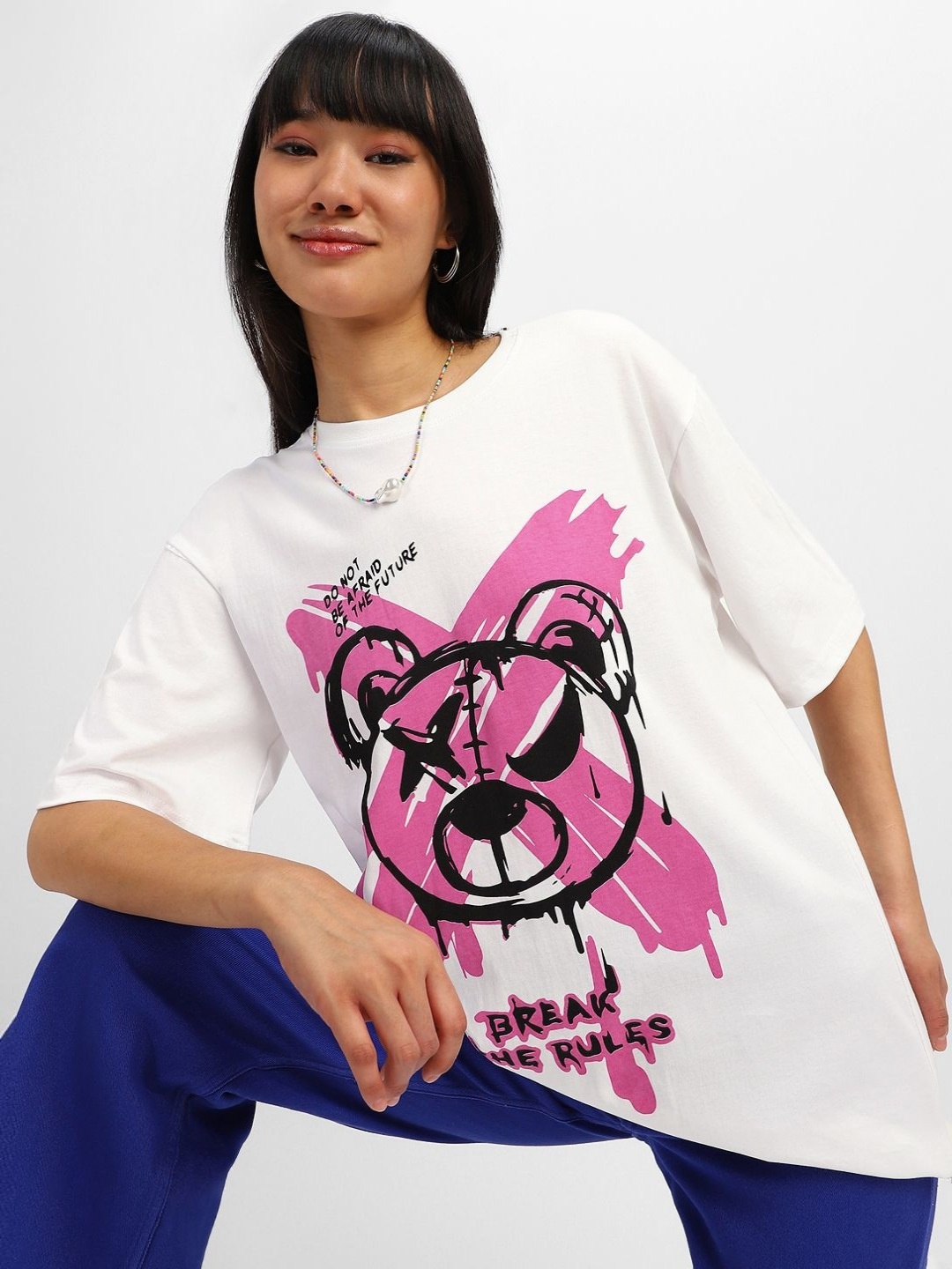 

JUNEBERRY Women Graphic Printed Short Sleeves Pure Cotton Oversized T-shirt, White