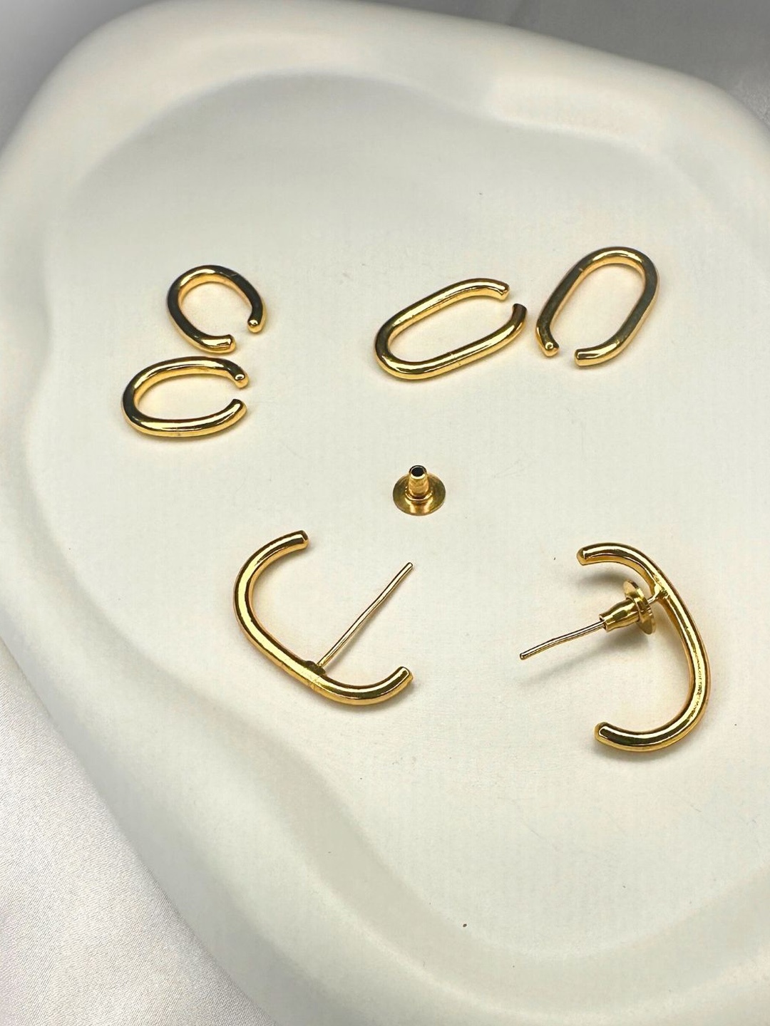 

nihiraa Set of 3 Gold-Plated Studs Earrings