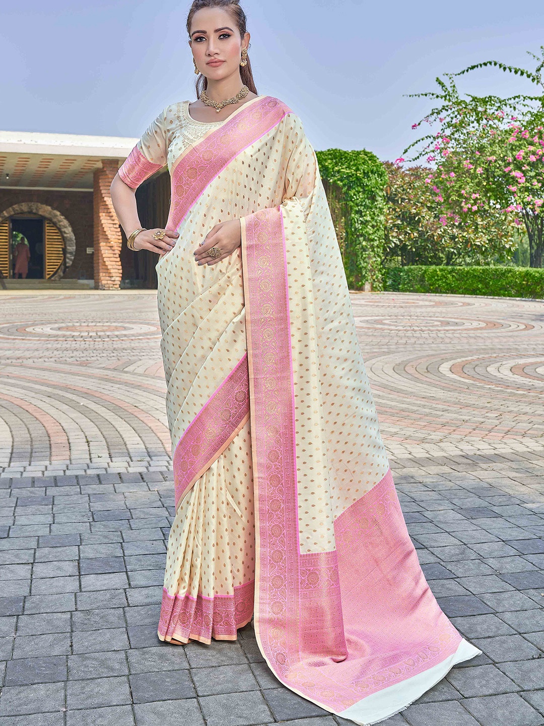 

DIVASTRI Woven Design Zari Mangalagiri Saree, Pink