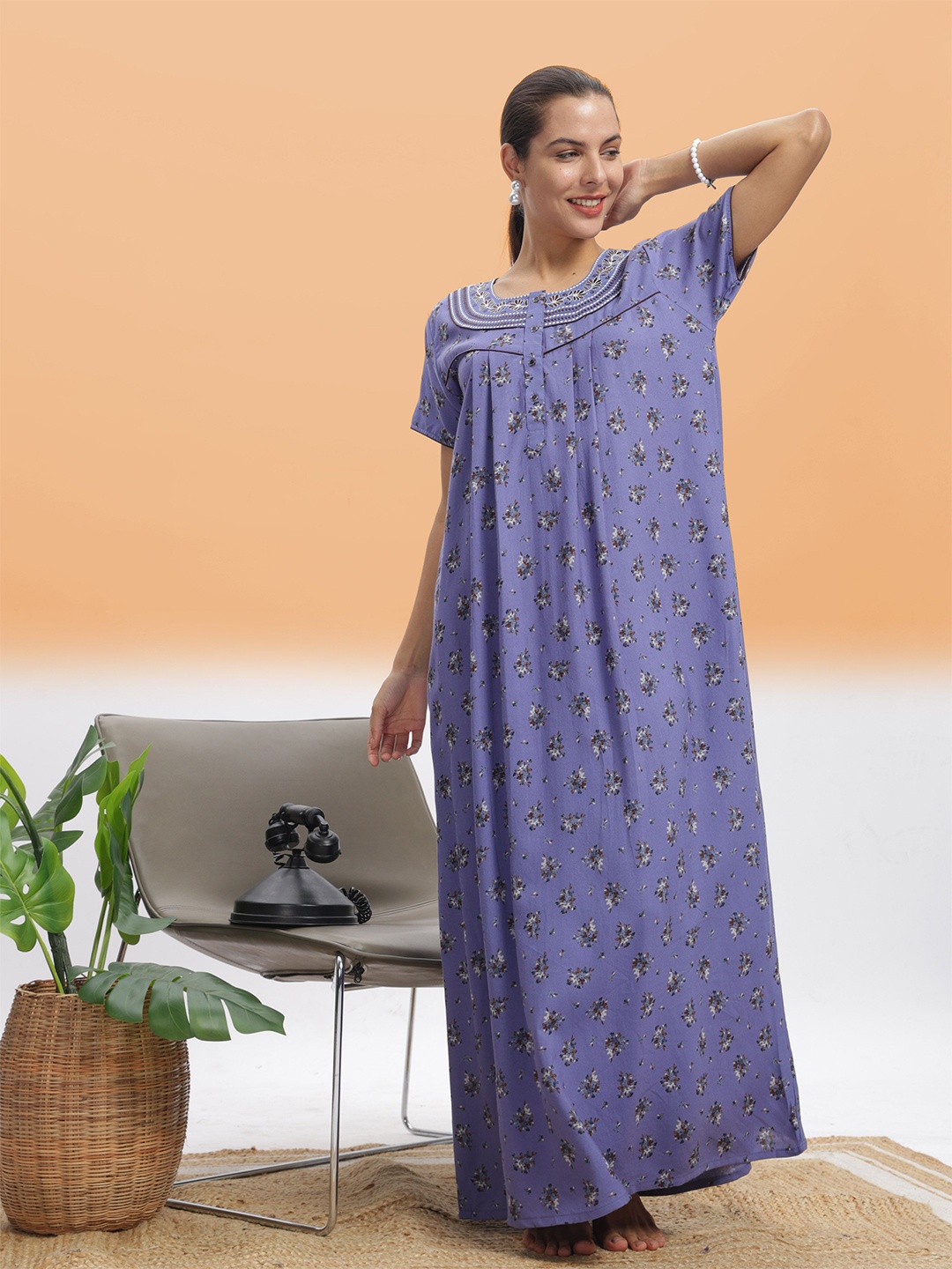 

9shines Label Women Printed Round Neck Short Sleeves Maxi Nightdress, Lavender