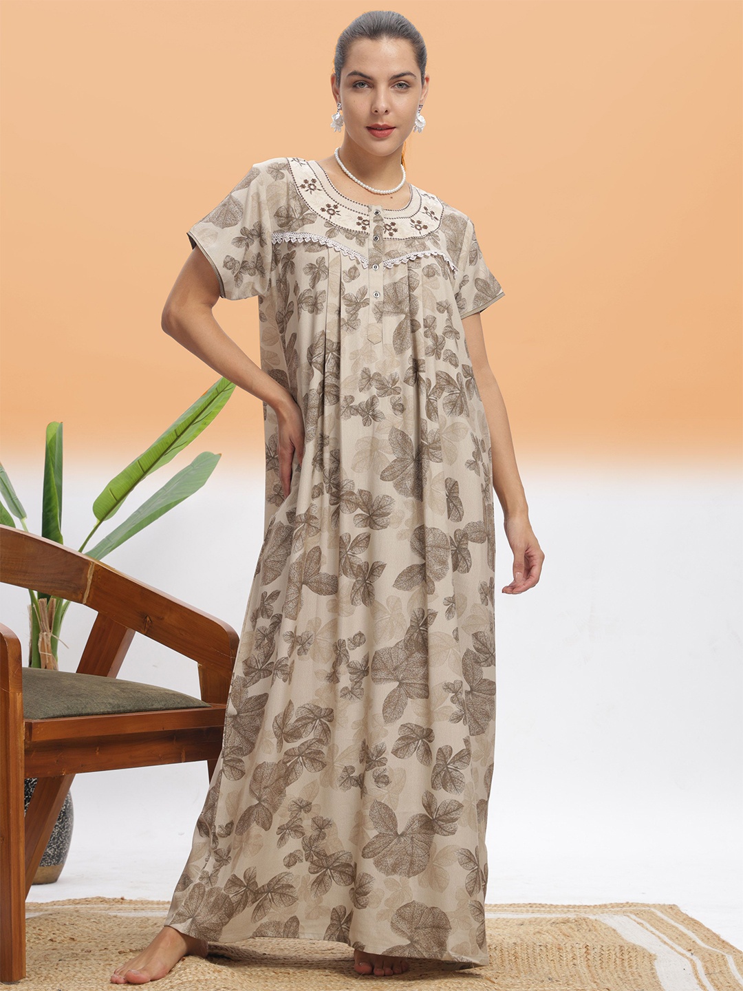 

9shines Label Printed Maxi Nightdress, Beige