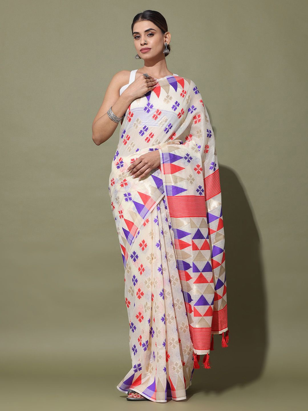 

VASTRANAND Ethnic Motif Woven Design Jamdani Saree, Cream