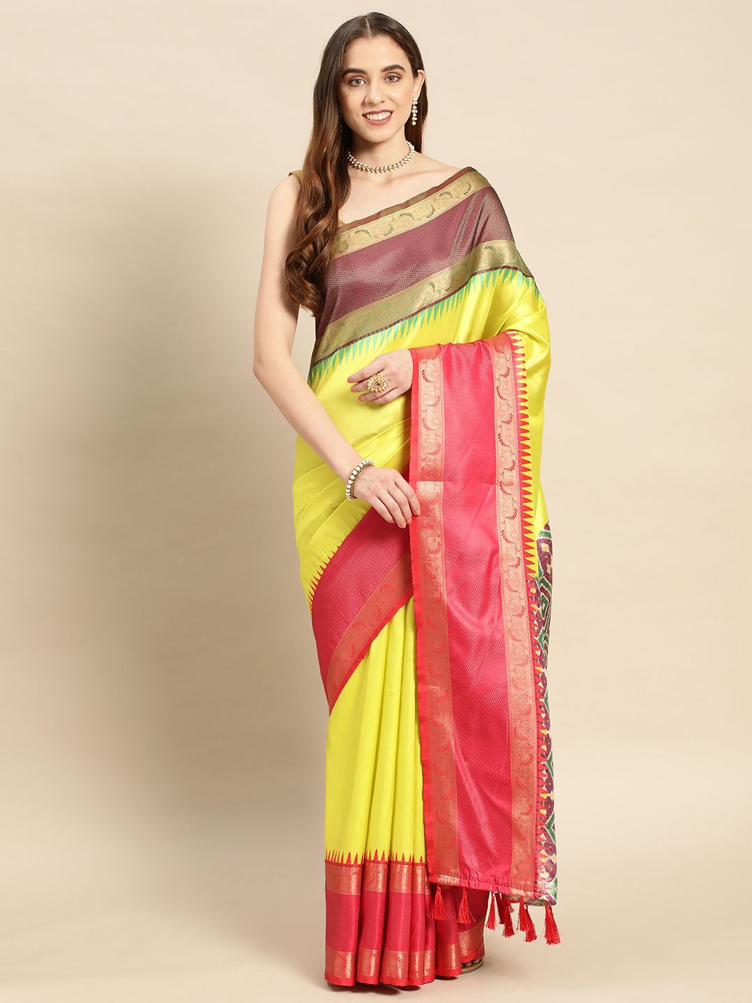 

VASTRANAND Zari Banarasi Saree, Yellow