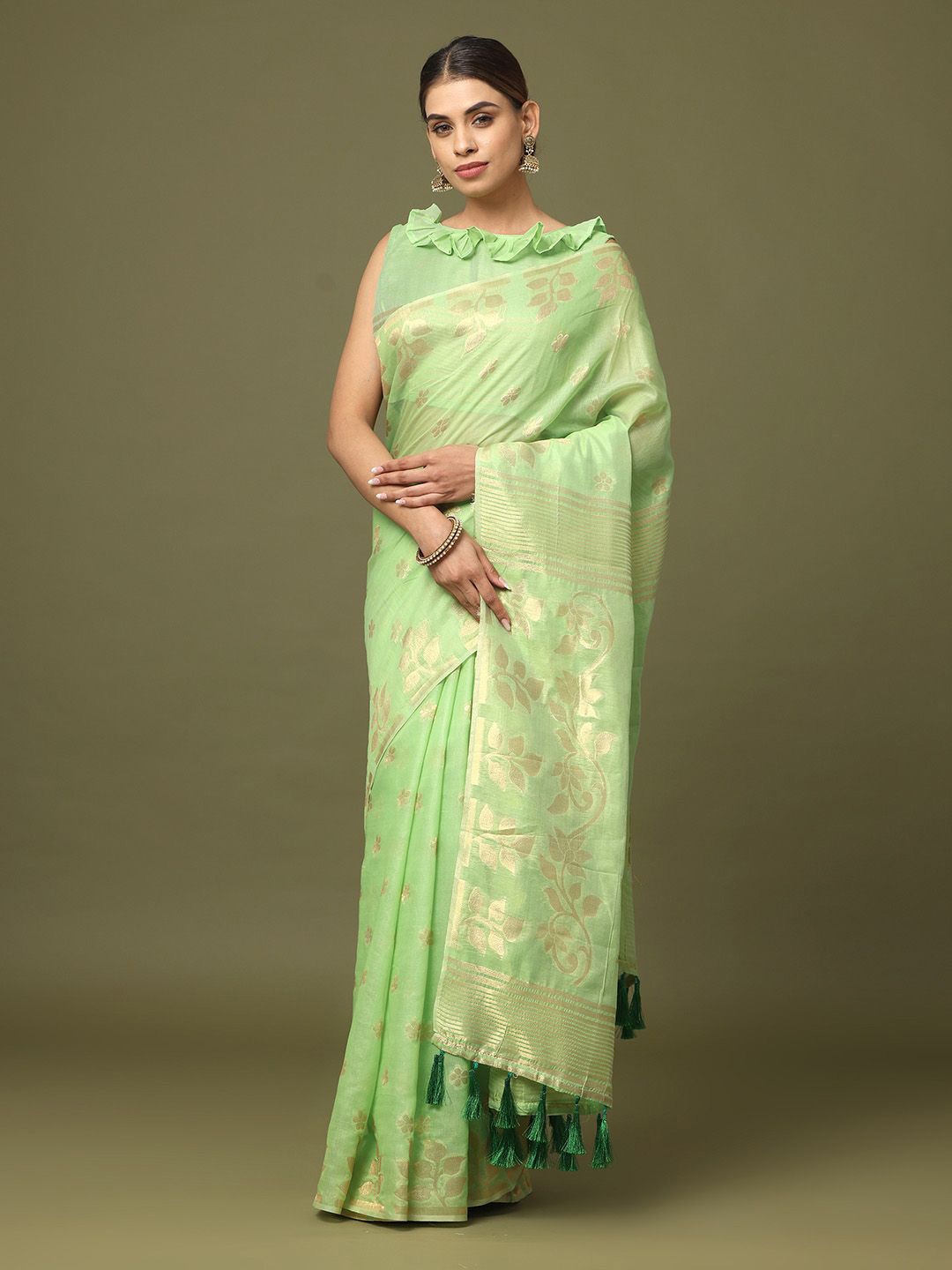

VASTRANAND Jamdani Silk Blend Woven Design Zari Traditional Celebrity Saree, Green