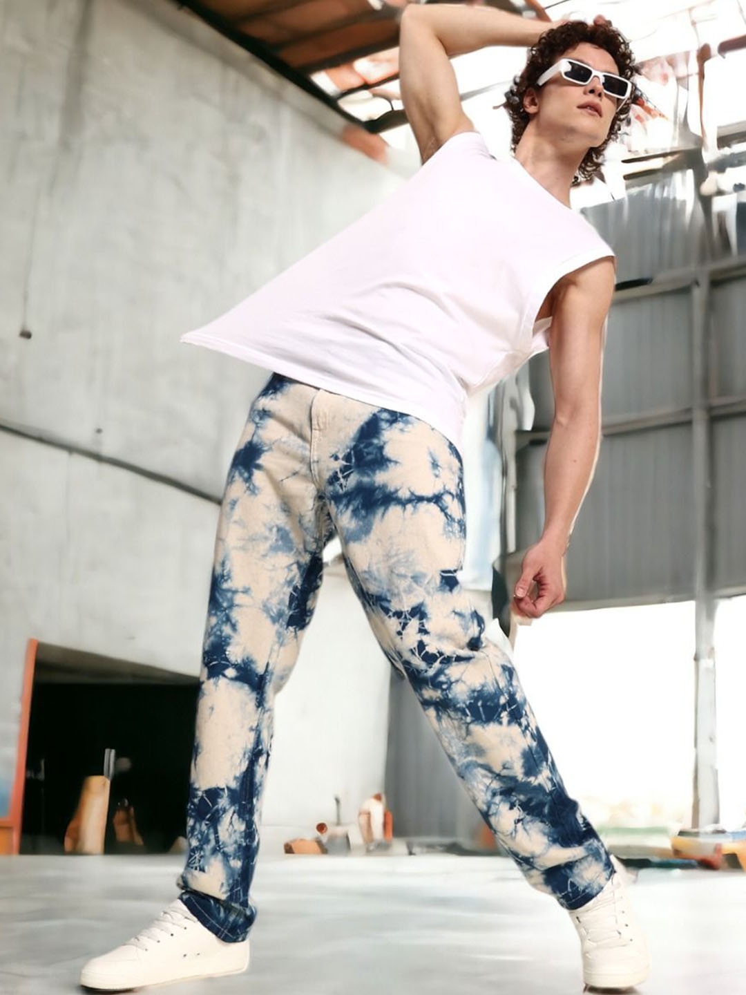 

URA STREET Men Tie & Dye Straight Fit Jeans, Off white