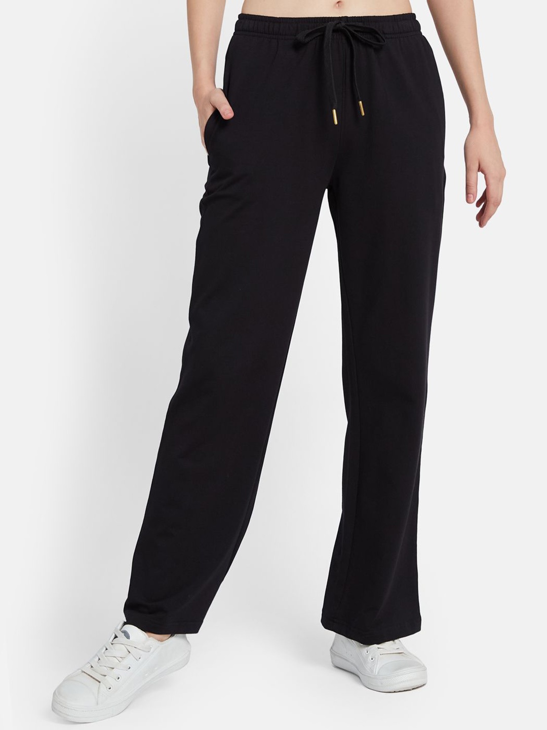 

METTLE Women Mid Rise Bootcut Track Pants, Black