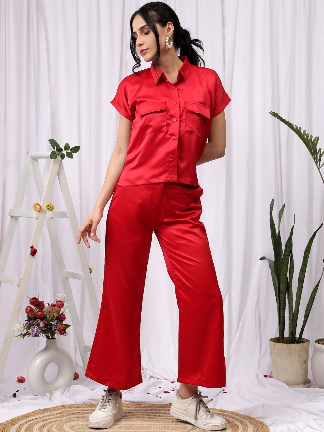 

NEUDIS Shorts Sleeves Satin Shirt With Wide Leg Trouser, Red