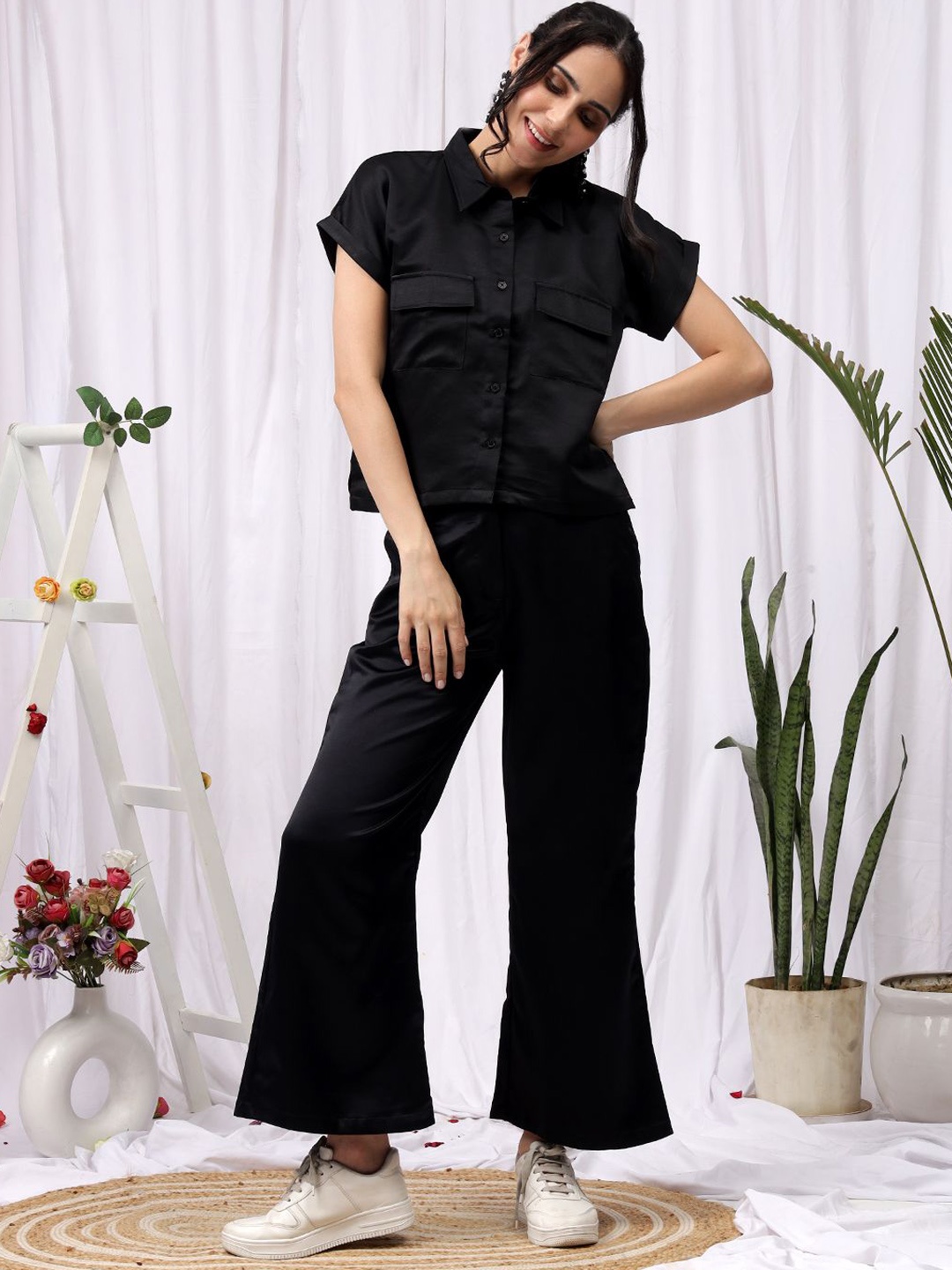 

NEUDIS Shorts Sleeves Satin Shirt With Wide Leg Trouser, Black