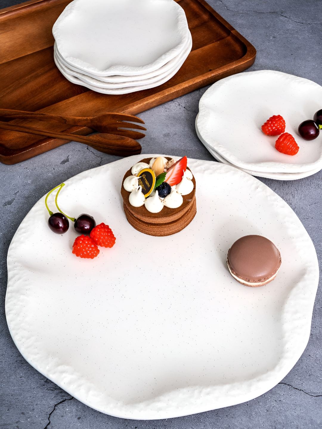 

Stehlen White 7 Pieces Melamine Dinner Plates