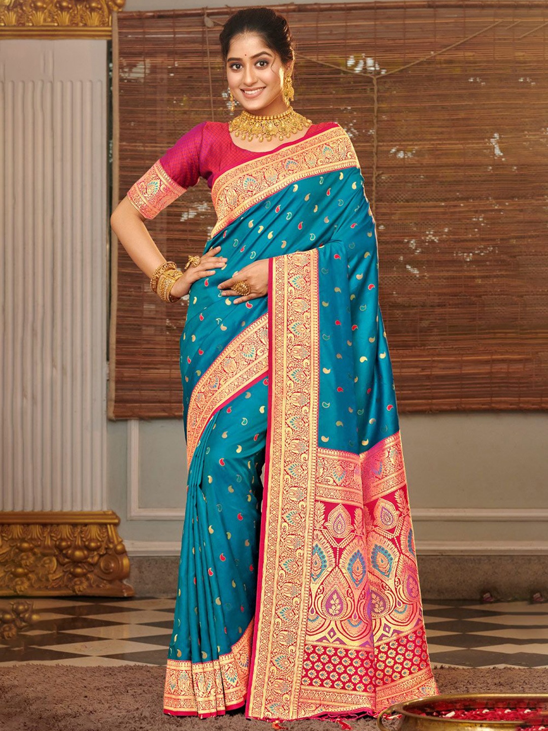 

Exclusiva Ethnic Motif Zari Woven Banarasi Saree, Blue