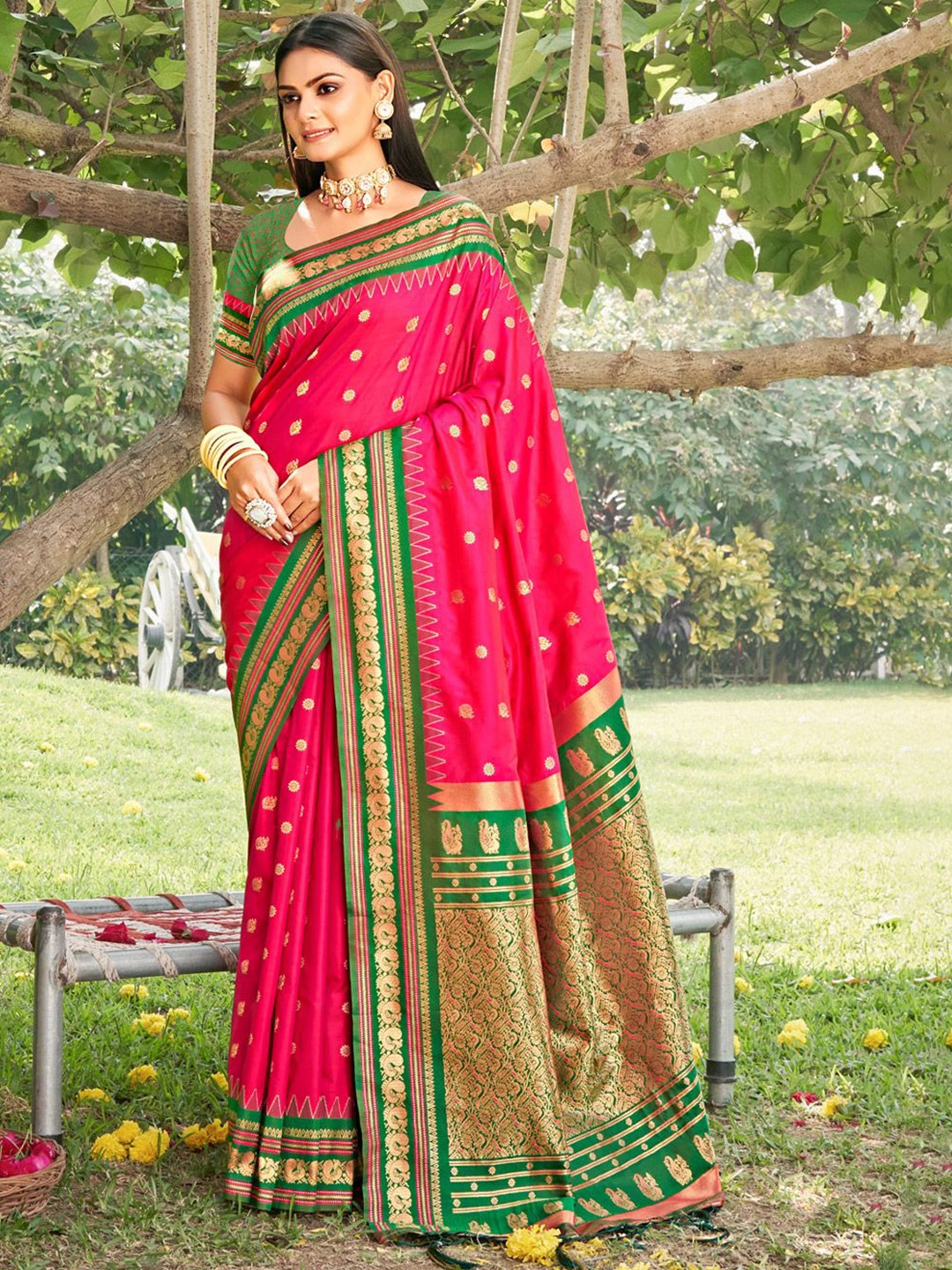 

Exclusiva Woven Design Zari Paithani Saree With Blouse Piece, Pink