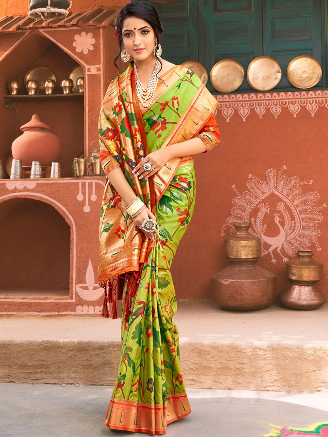 

Exclusiva Woven Design Zari Paithani Saree With Blouse Piece, Green