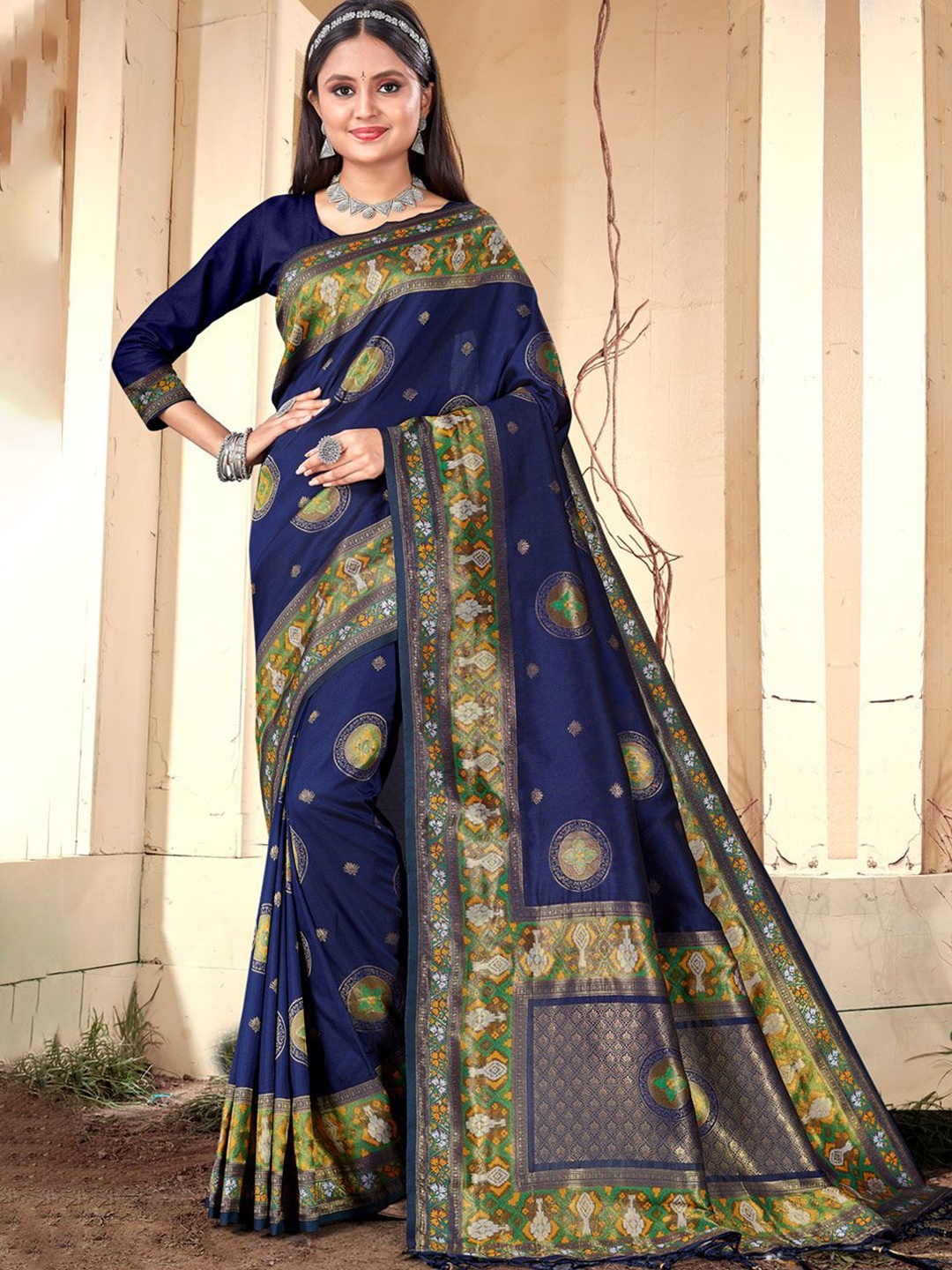 

Exclusiva Woven Design Zari Saree, Blue