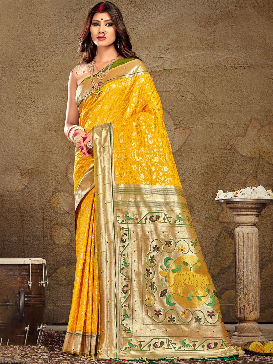 

Exclusiva Woven Design Zari Saree, Yellow