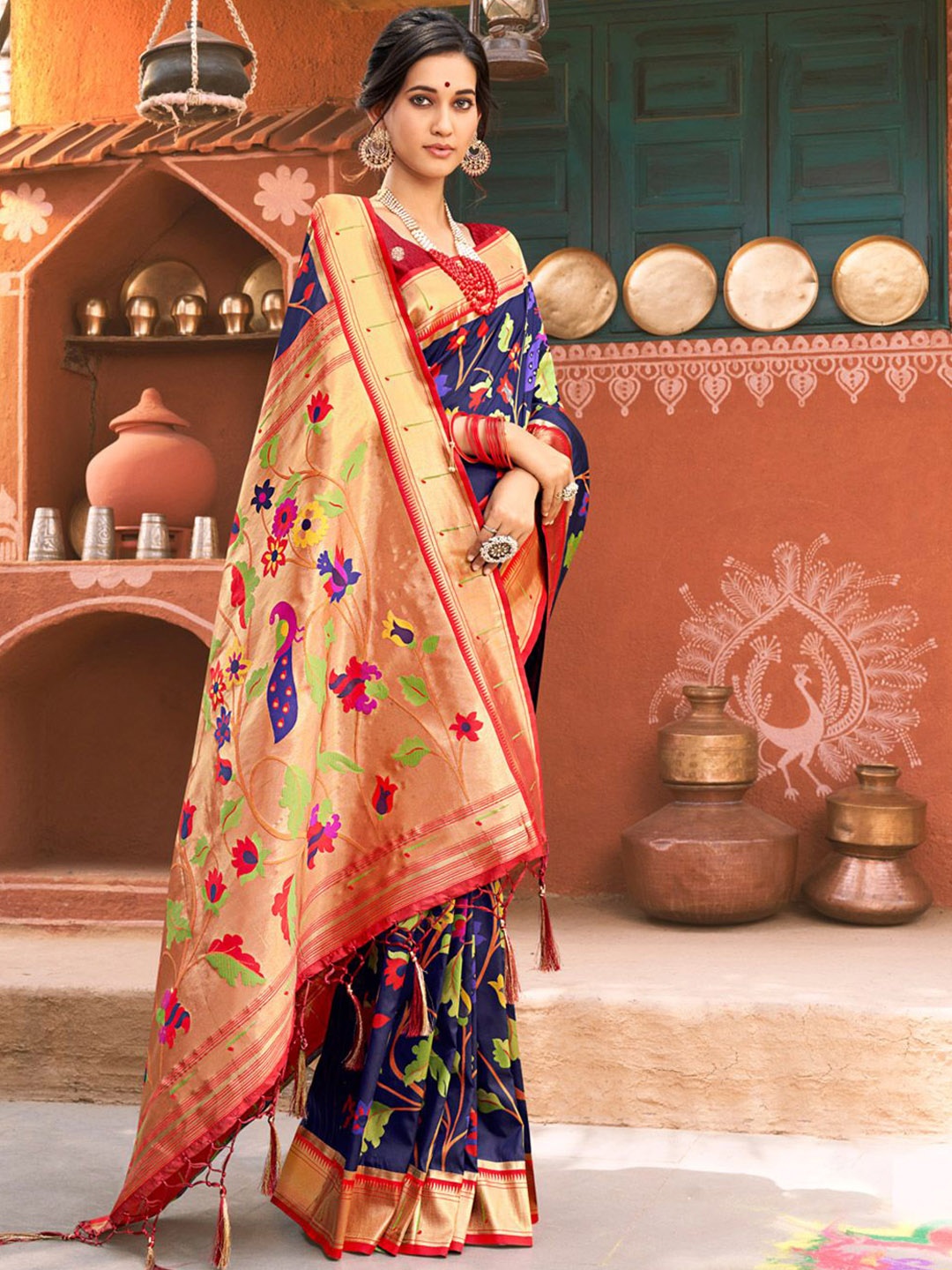 

Exclusiva Woven Design Paithani Zari Saree, Navy blue