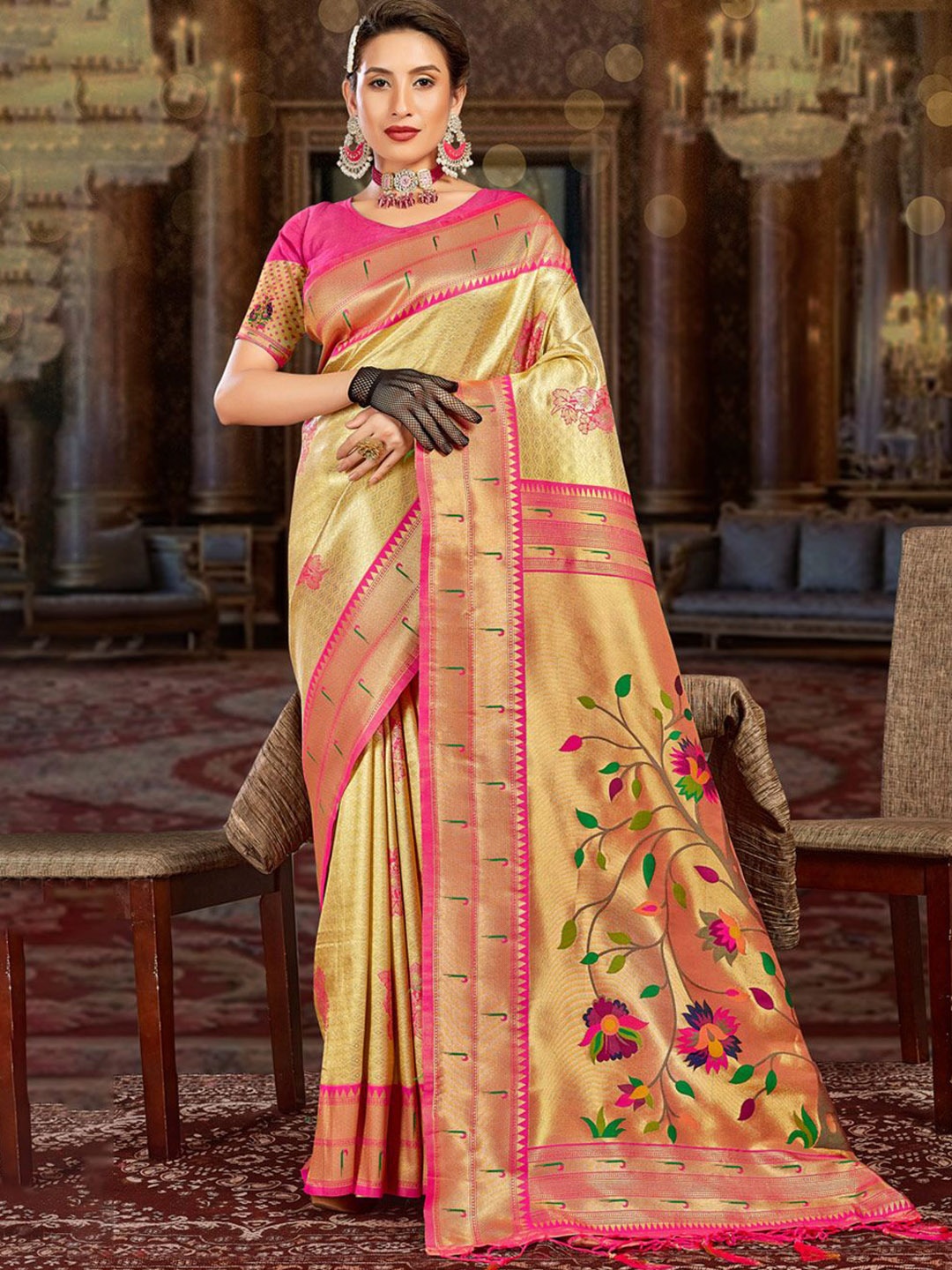 

Exclusiva Woven Design Zari Paithani Saree, Cream