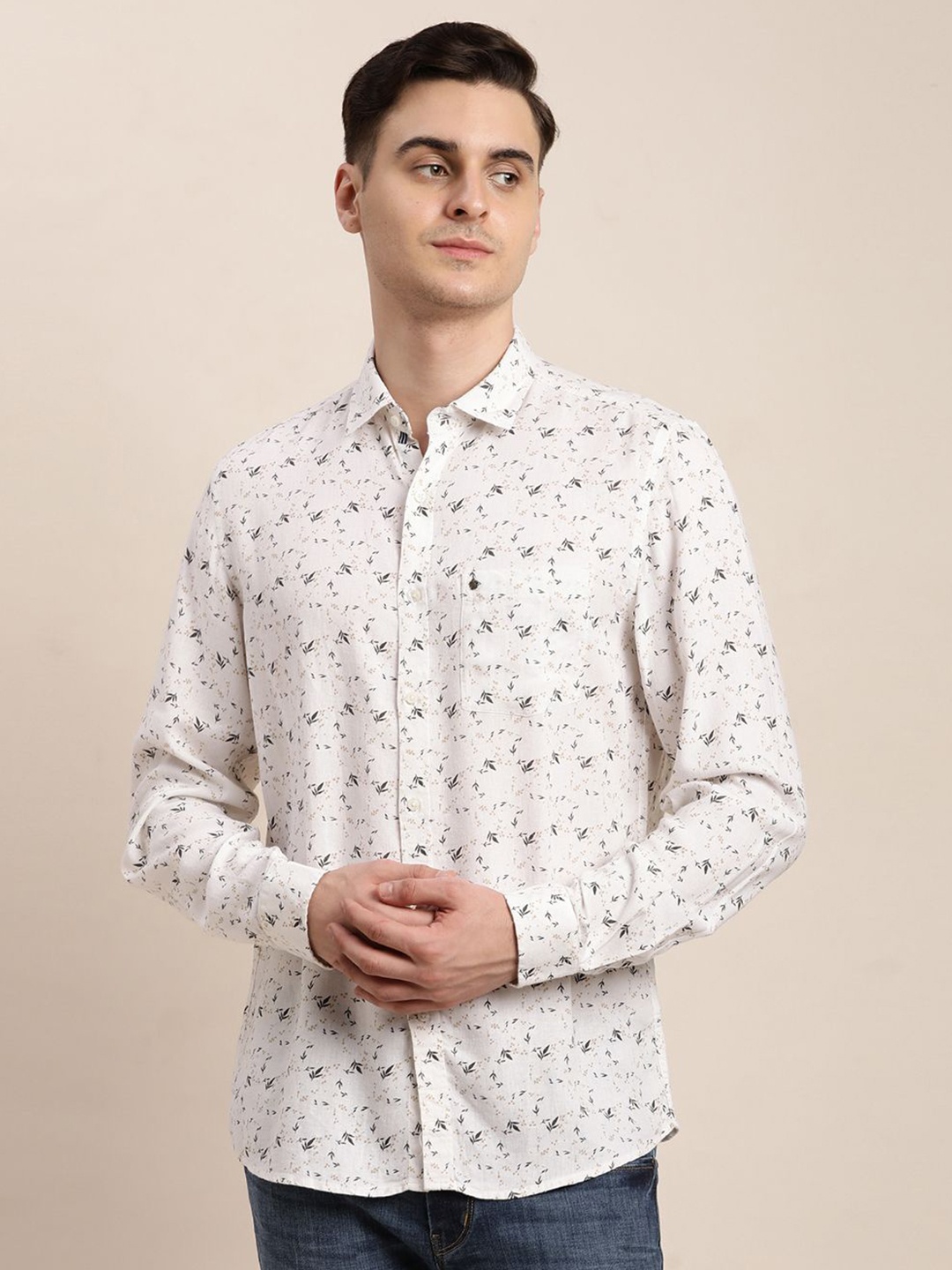 

Turtle Men Relaxed Slim Fit Opaque Printed Casual Shirt, White