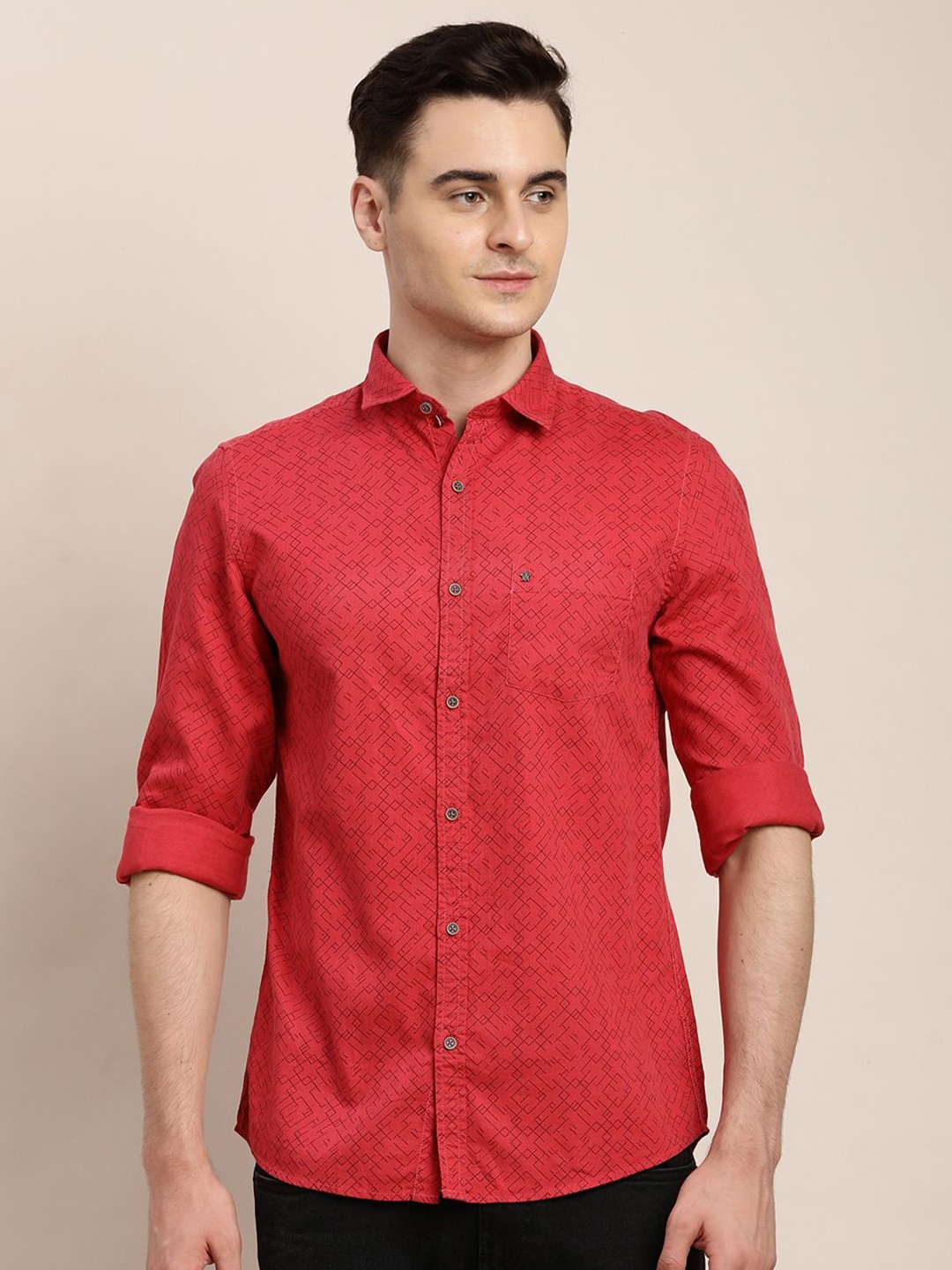 

Turtle Men Relaxed Slim Fit Opaque Printed Casual Shirt, Red