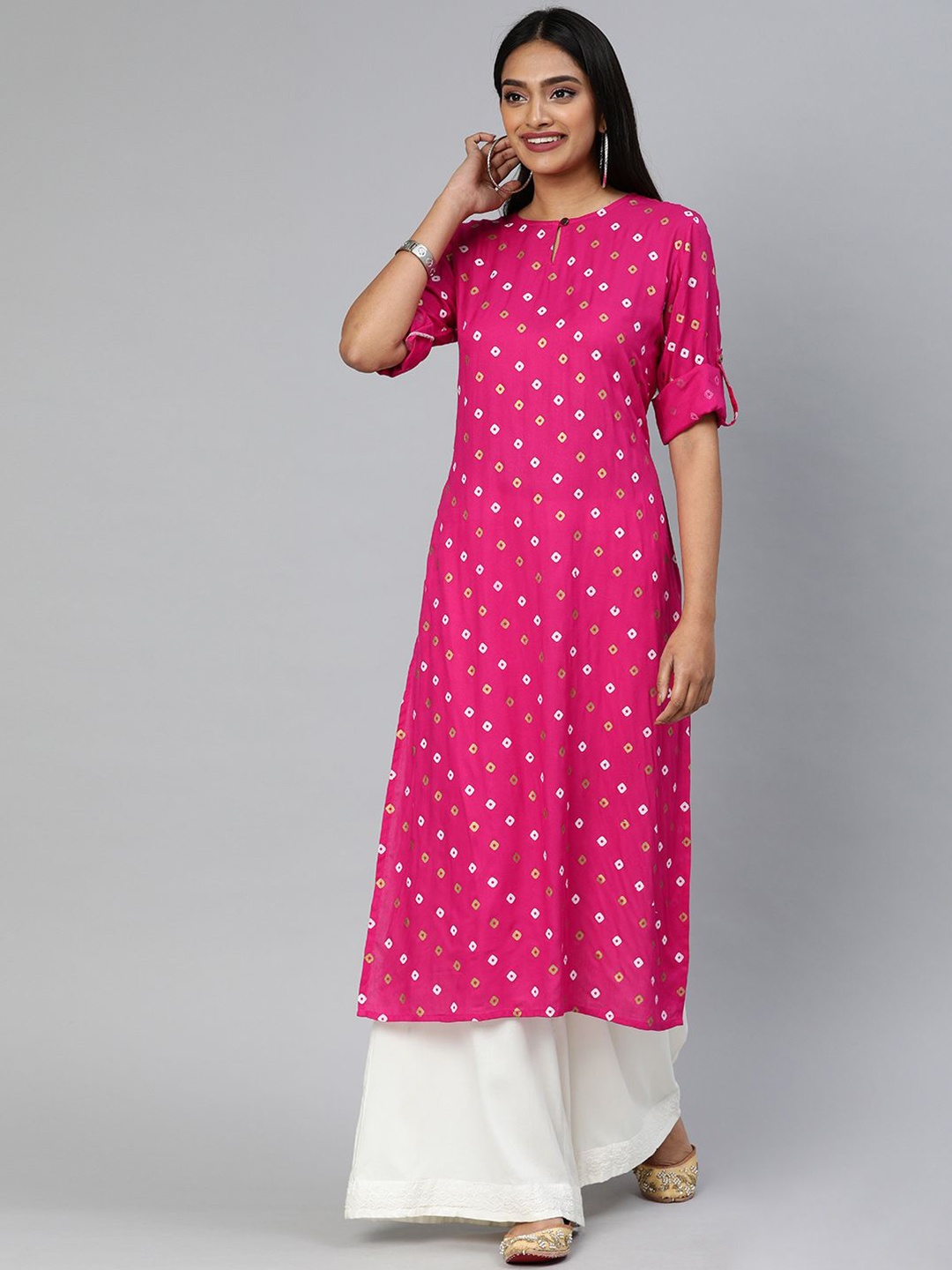 

Swishchick Bandhani Printed Keyhole Neck Roll-Up Sleeves Straight Kurta, Pink