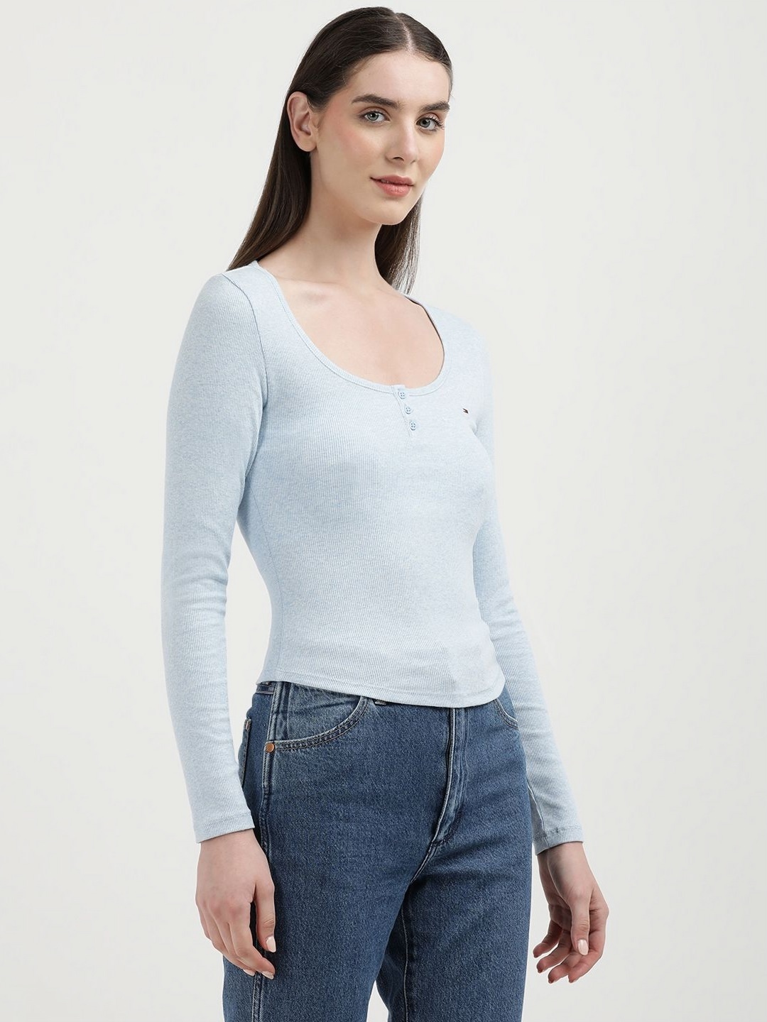 

Tommy Hilfiger Women Solid Slim Fit T-shirt, Blue