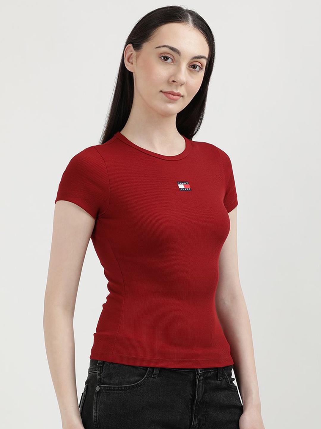 

Tommy Hilfiger Women Regular Fit T-Shirt, Red