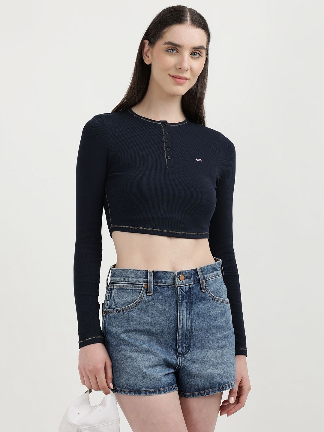 

Tommy Hilfiger Women Slim Fit Crop T-shirt, Blue