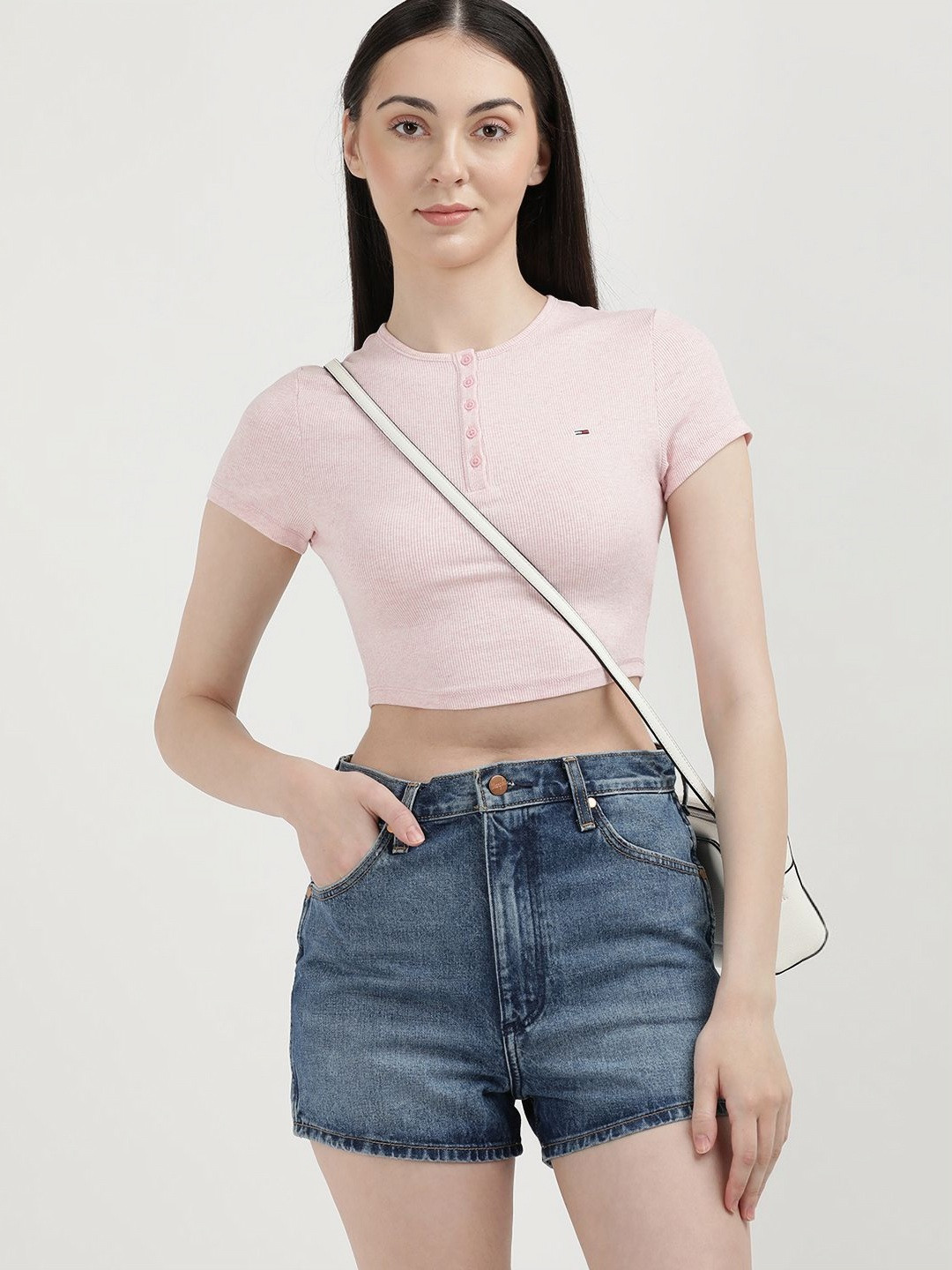 

Tommy Hilfiger Women Solid Slim Fit Crop T-shirt, Pink