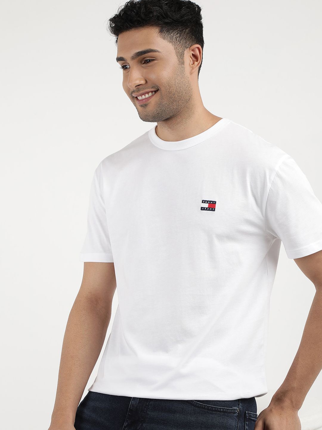 

Tommy Hilfiger Men Solid Regular Fit T-shirt, White