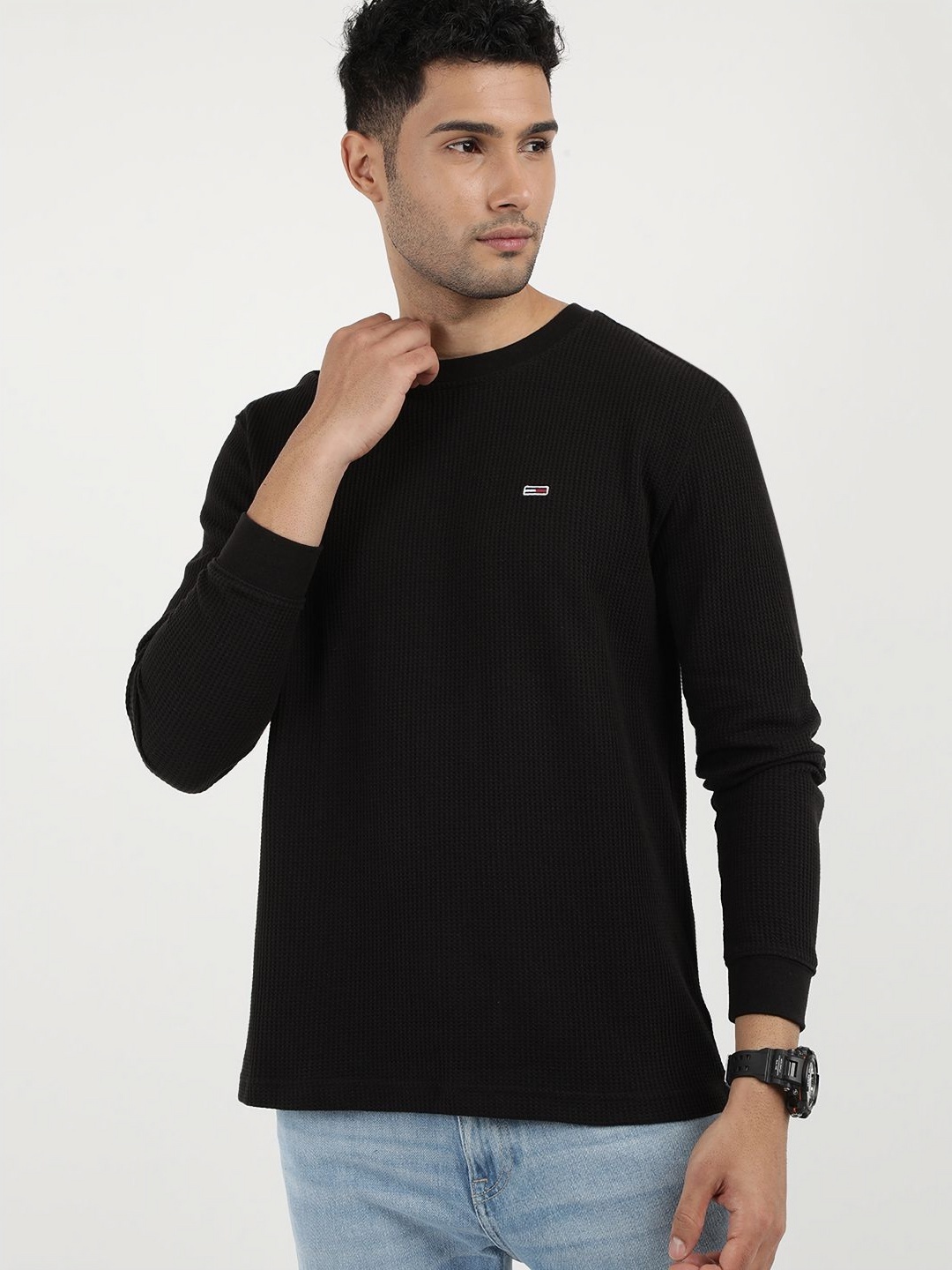 

Tommy Hilfiger Men Solid Regular Fit T-shirt, Black