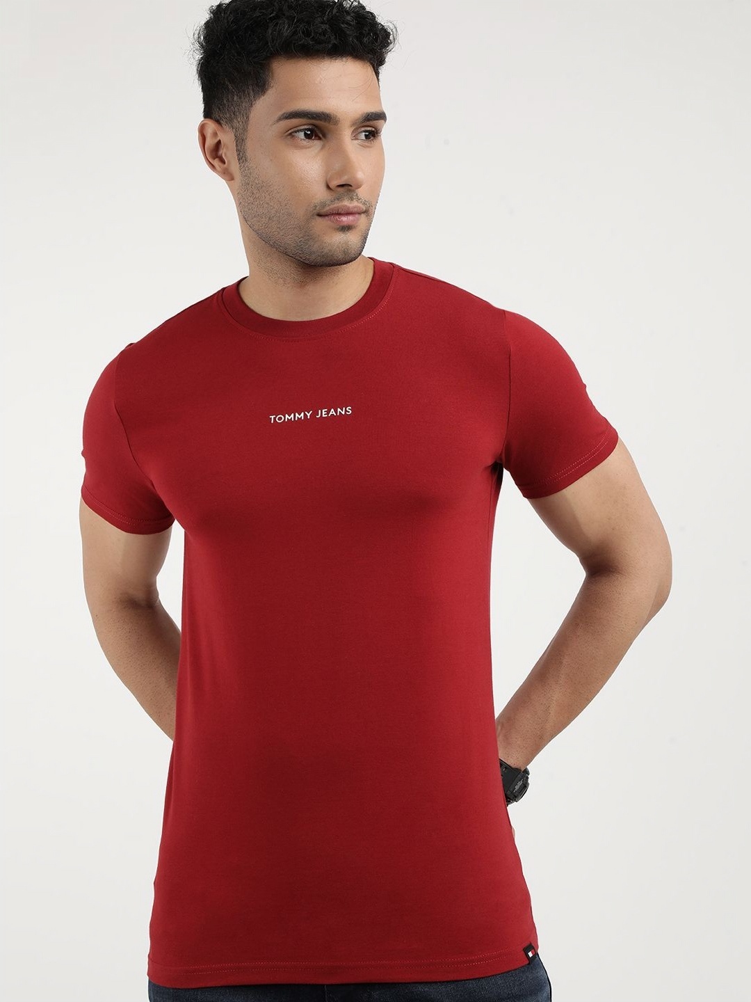 

Tommy Hilfiger Men Solid Slim Fit T-shirt, Red