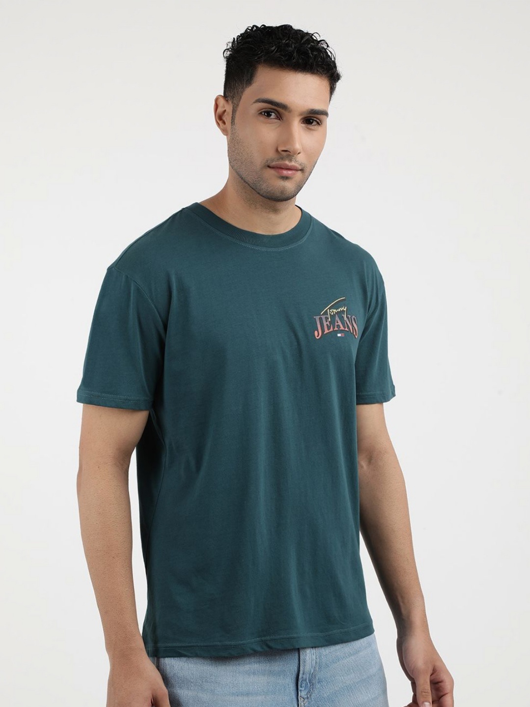 

Tommy Hilfiger Men Solid Graphic Printed T-shirt, Green