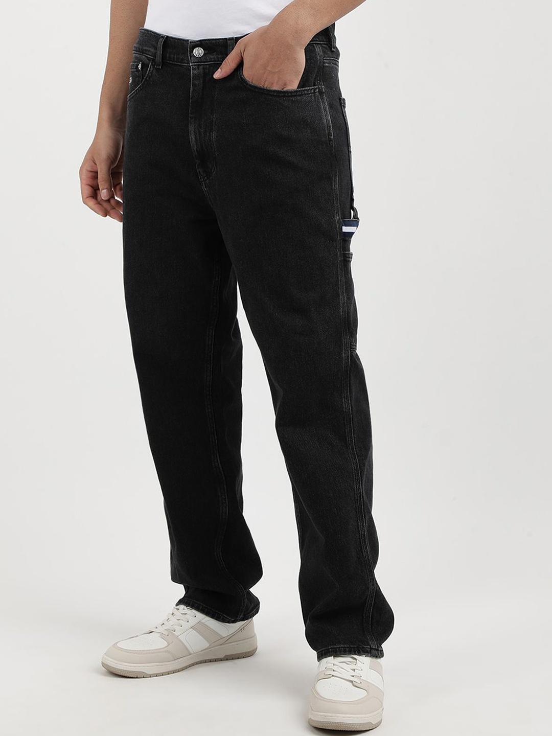 

Tommy Hilfiger Men Mid-Rise Jeans, Black