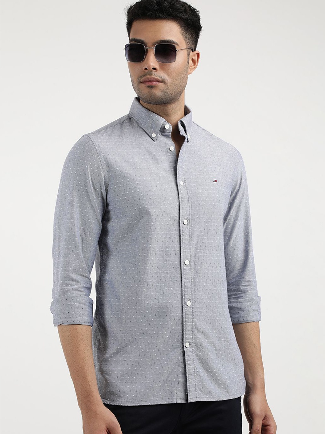 

Tommy Hilfiger Men Slim Fit Opaque Casual Shirt, Blue