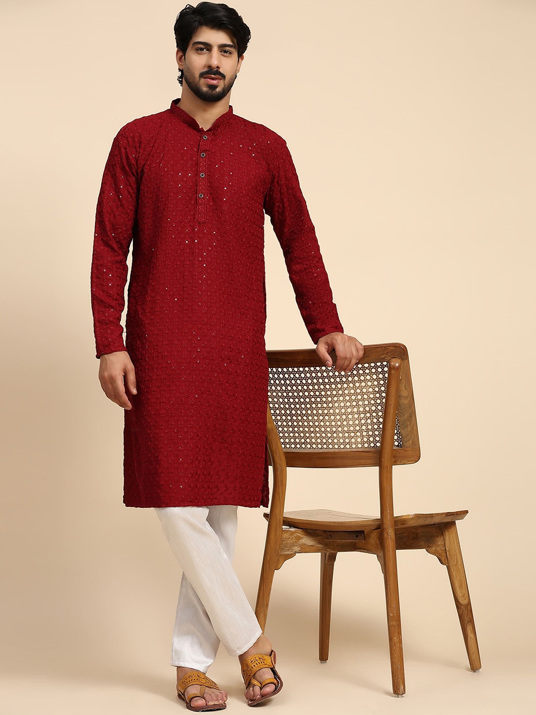 

Rawayi Floral Embroidered Chikankari Mandarin Collar Cotton Straight Kurta, Maroon