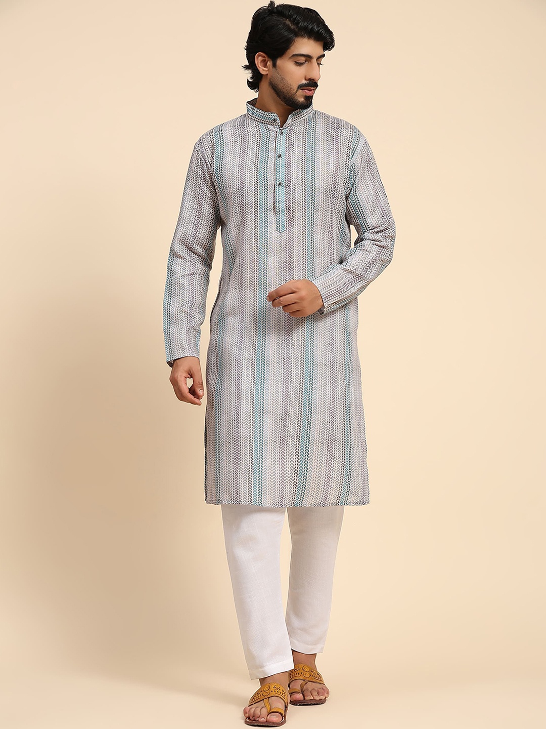 

Rawayi Geometric Printed Mandarin Collar Linen Straight Kurta, Blue