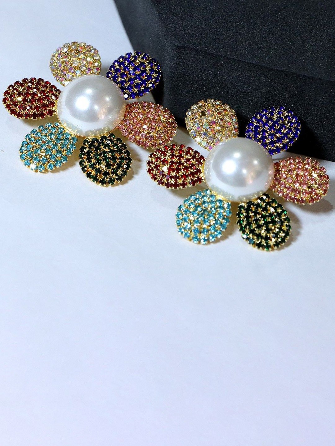 

AMADA JEWELS Stones Studded & Beaded Floral Studs Earrings, White