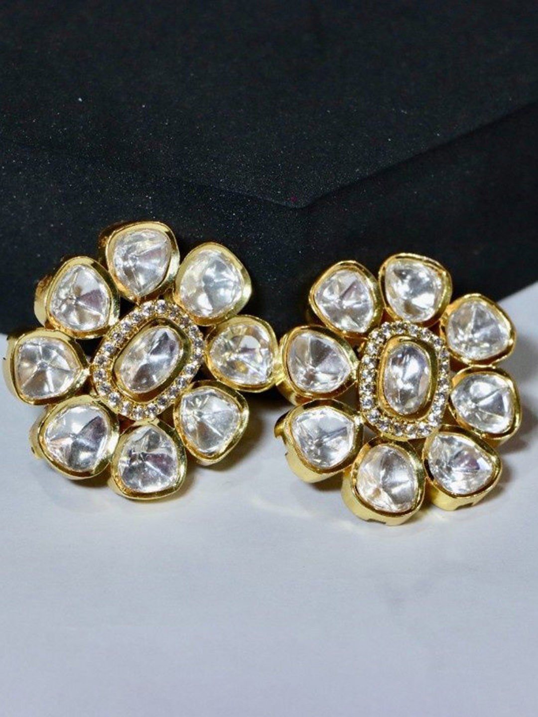 

AMADA JEWELS Kundan Studded Floral Studs Earrings, Gold