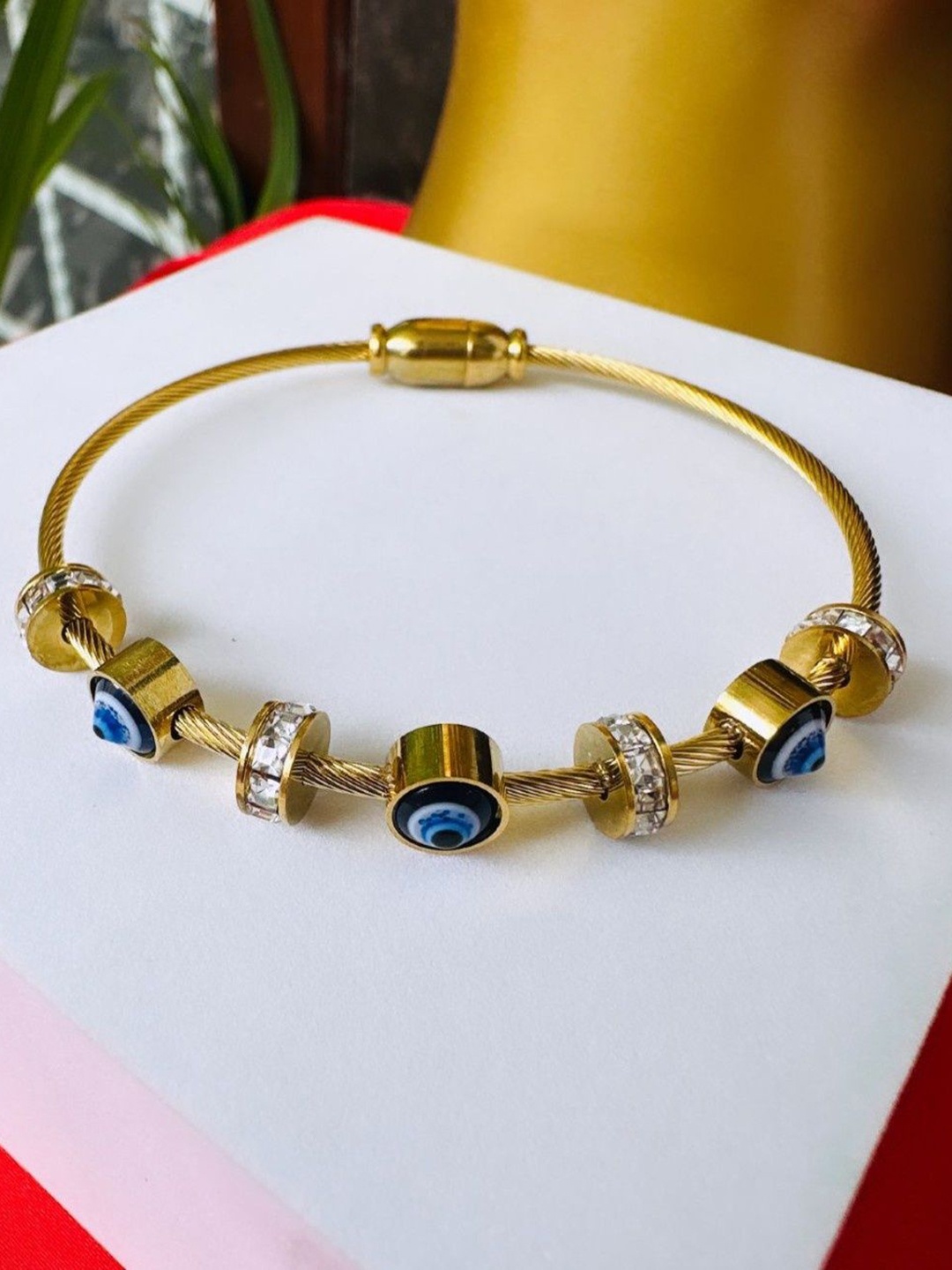 

AMADA JEWELS Evil Eye Wraparound Bracelet, Gold