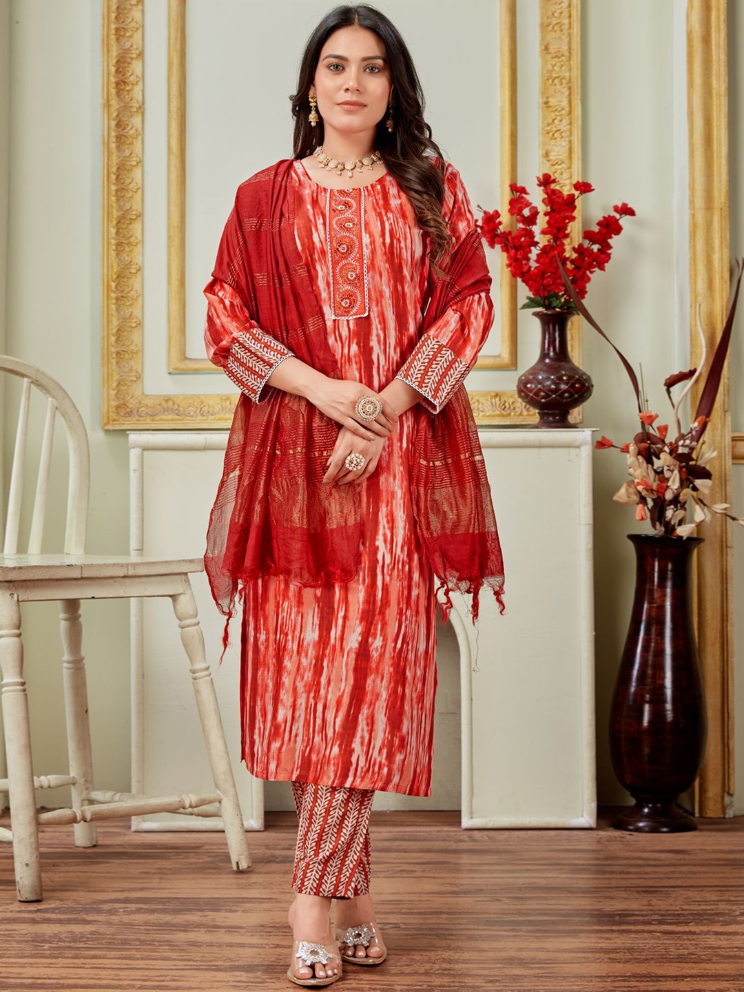 

ARADHNA Abstract Printed Sequinned Straight Kurta With Trousers & Dupatta, Orange
