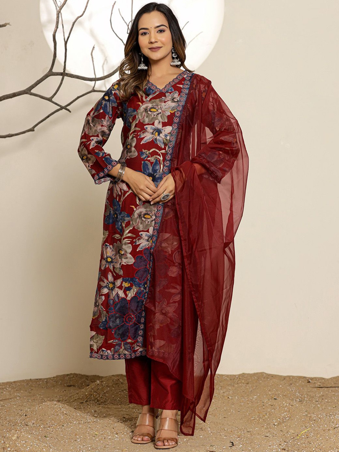 

Kaftanize Floral Printed Straight Kurta With Trouser & Dupatta, Red