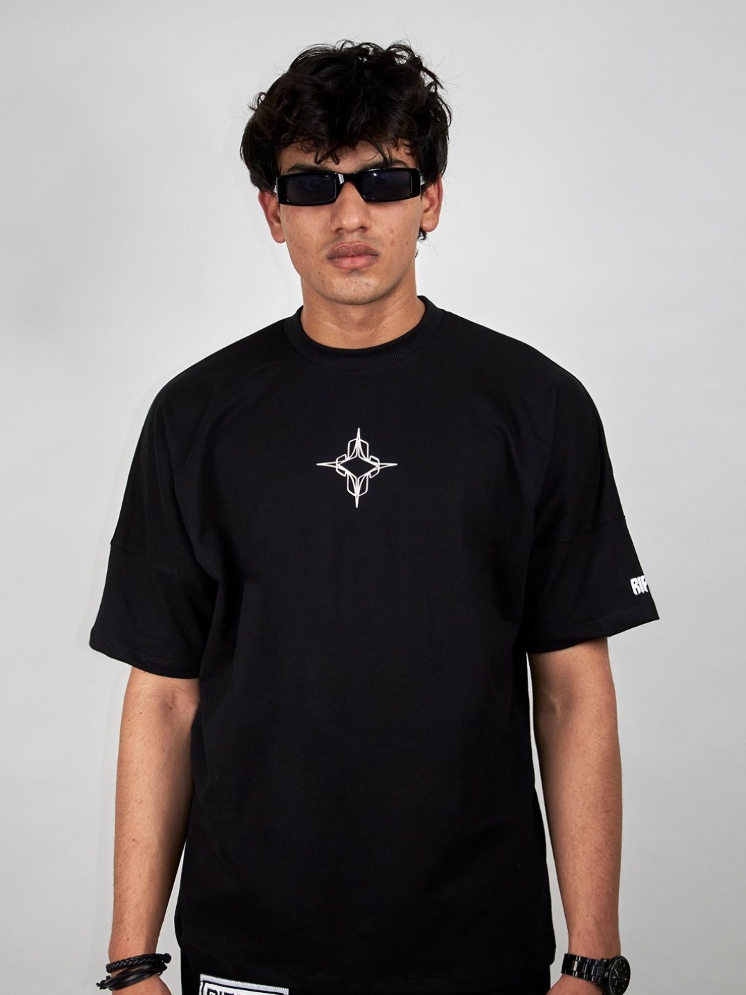 

RIPOFF Unisex Typography Printed Pockets T-shirt, Black