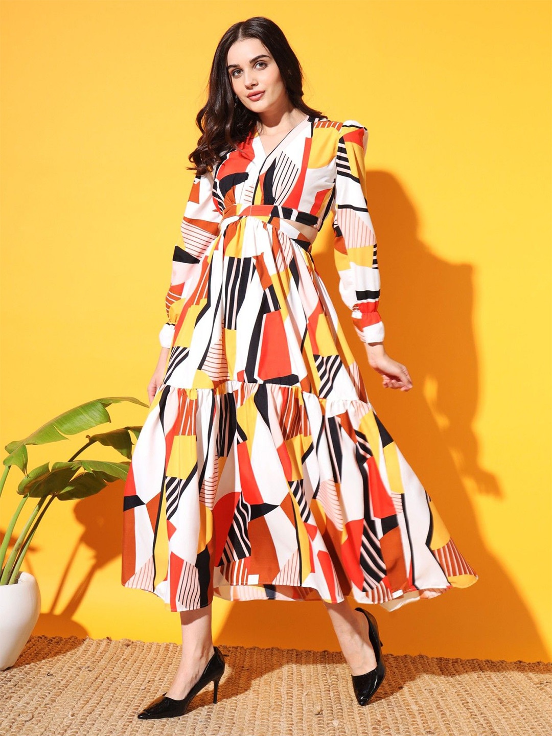 

Femvy Printed Cuffed Sleeves Cut-Outs Fit & Flare Maxi Dress, Yellow