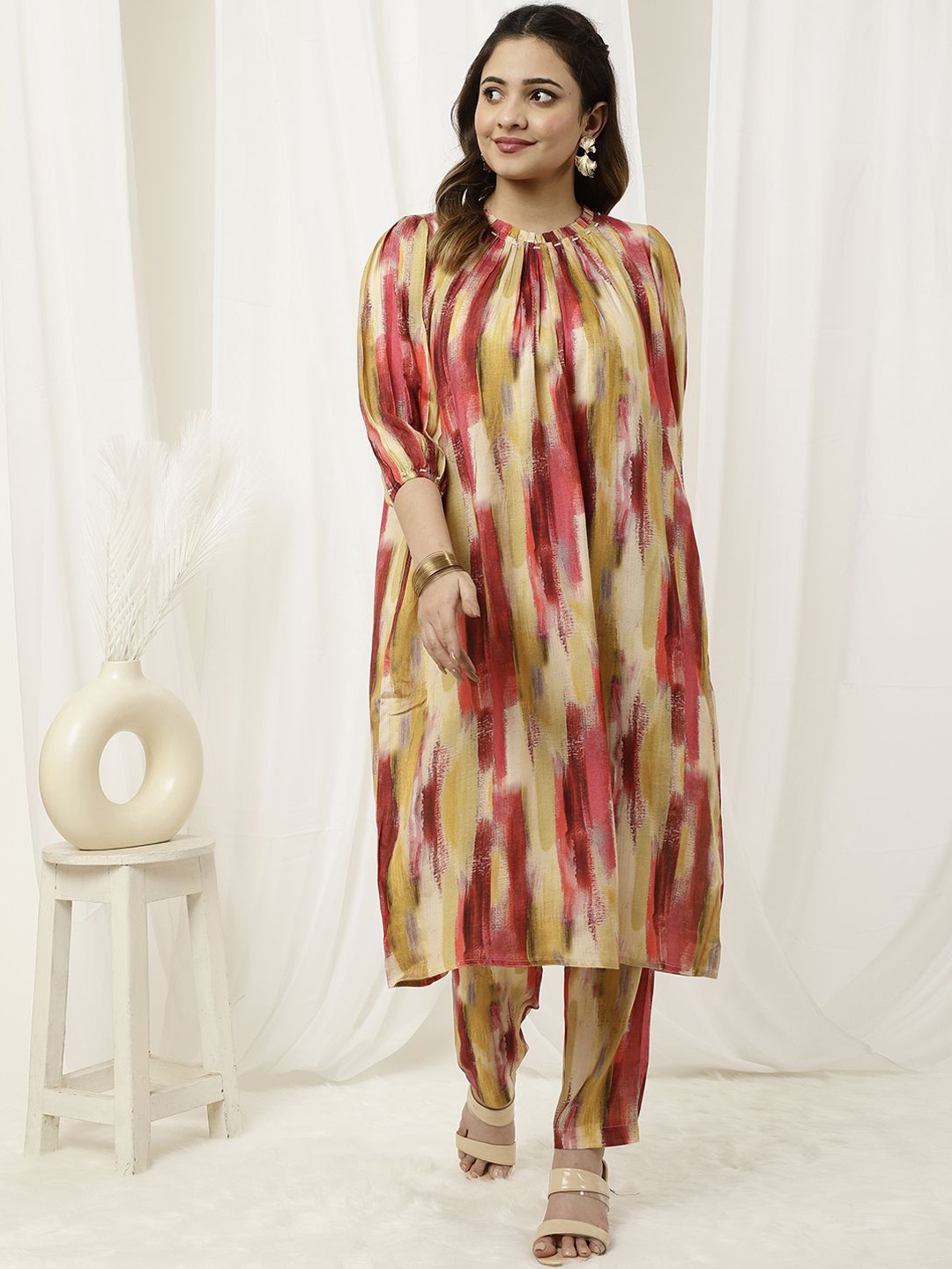 

Jaipur Kurti Abstract Printed A-Line Kurta With Pants, Red