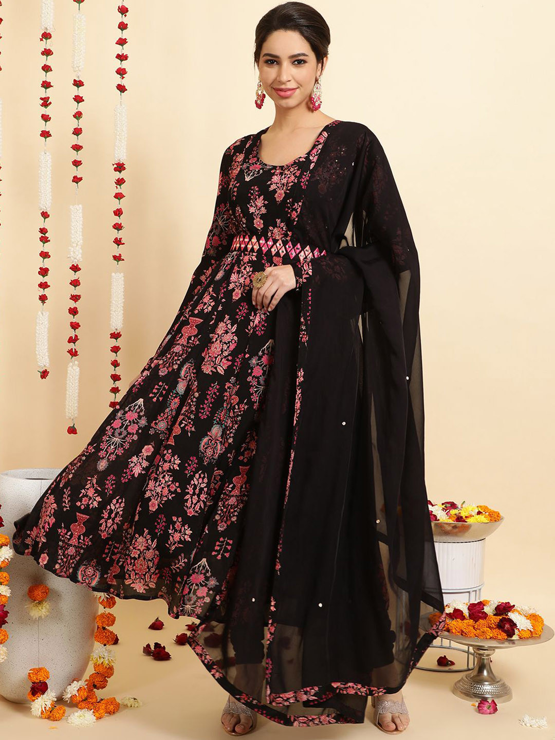 

Jaipur Kurti Floral Printed Regular Zardozi Anarkali Kurta With Churidar & Dupatta, Black